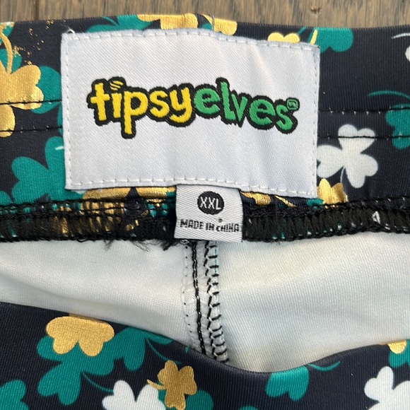 Tipsy Elves St Patrick’s Day Clover Leggings - Picture 3 of 3